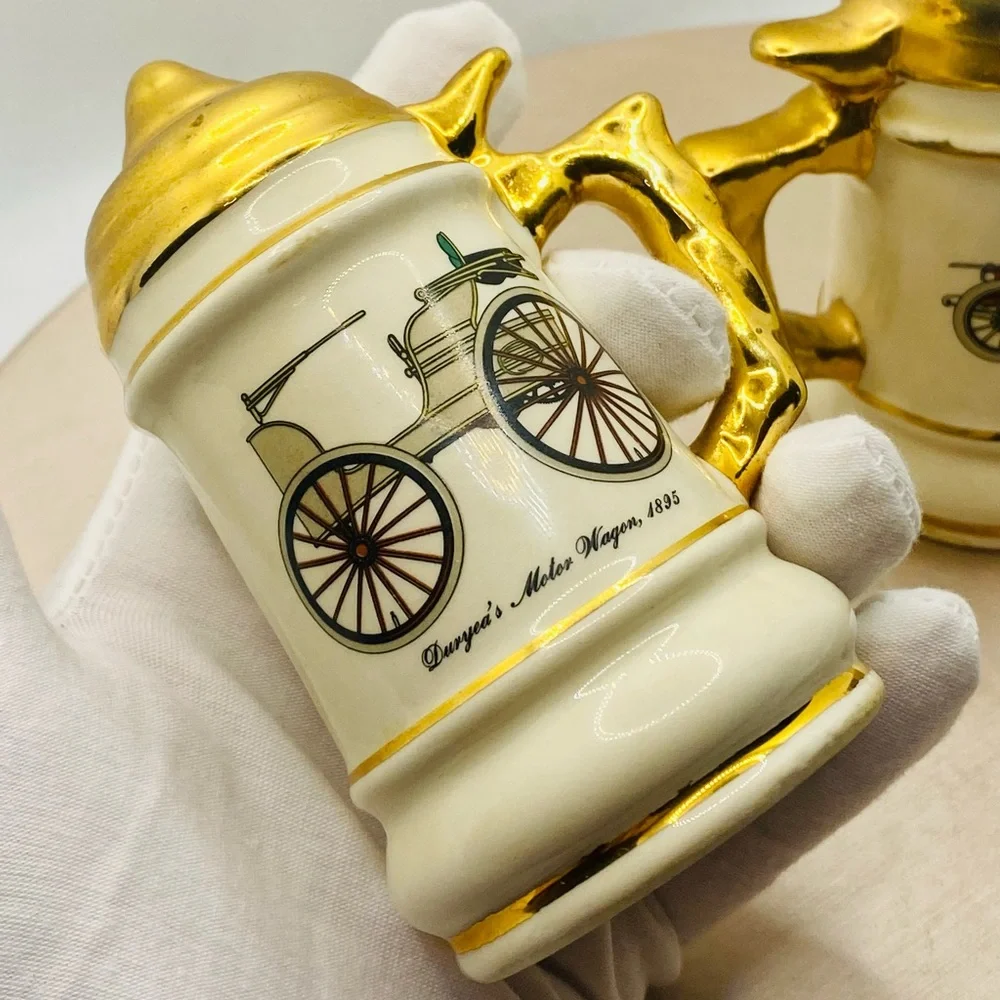 EUC Vintage Henry Ford Museum Car Salt & Pepper Shakers
